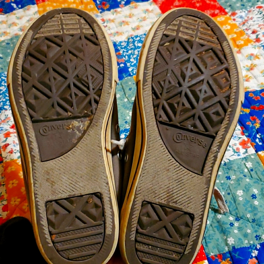 Size 3 Converse - Picture 2 of 3